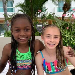 Meet your Posher, Robin